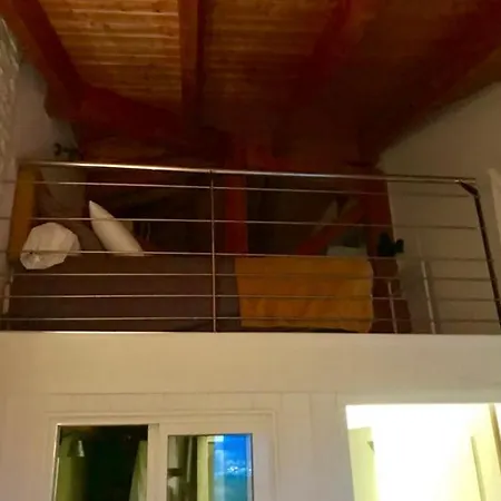 Βίλα Pierre Santoni *