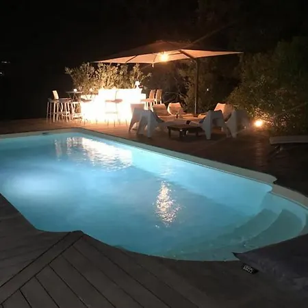 Willa Pierre Santoni